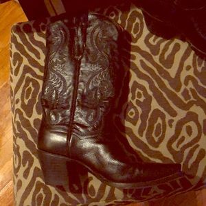 Women’s cowboy boots